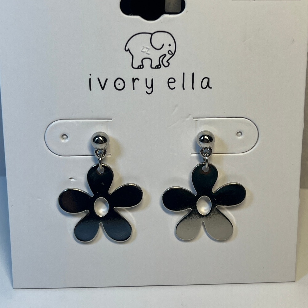 Ivory Ella Silver Flower Drop Earrings Y2K Indie Retro Floral Boho Aesthetic